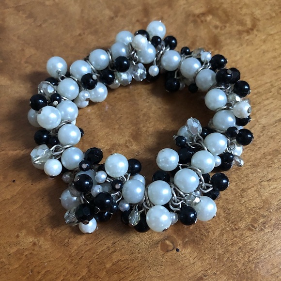 Faux Pearl & Seed Bead Cluster Stretch Bracelet with Silver Tone Chain Accents - Picture 12 of 16